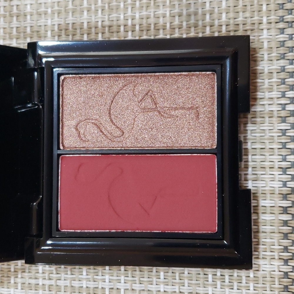 Shaina B. Miami B. Sultry Pressed Pigment Duo